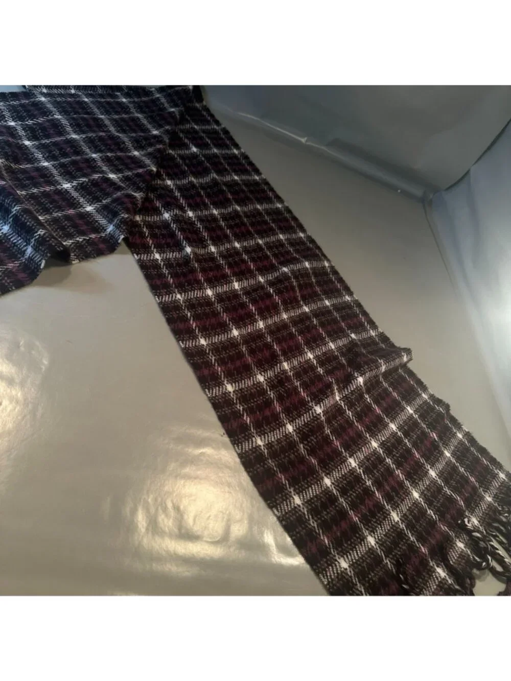 100 Percent Cashmere Scotland Scarf  Tartan Plaid Wrap Shawl Tassels Black